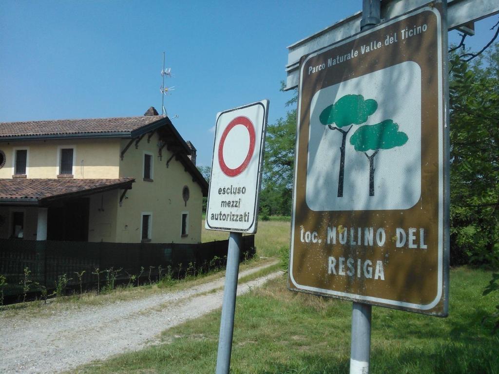 Agriturismo Helianthus Villa Oleggio Exterior photo